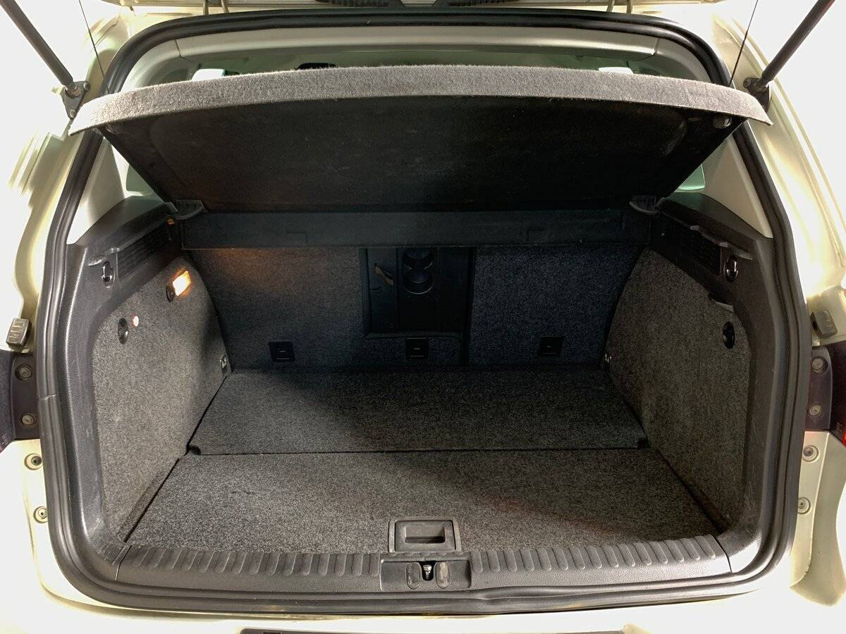 Купить Volkswagen Tiguan с пробегом. Фото: #18