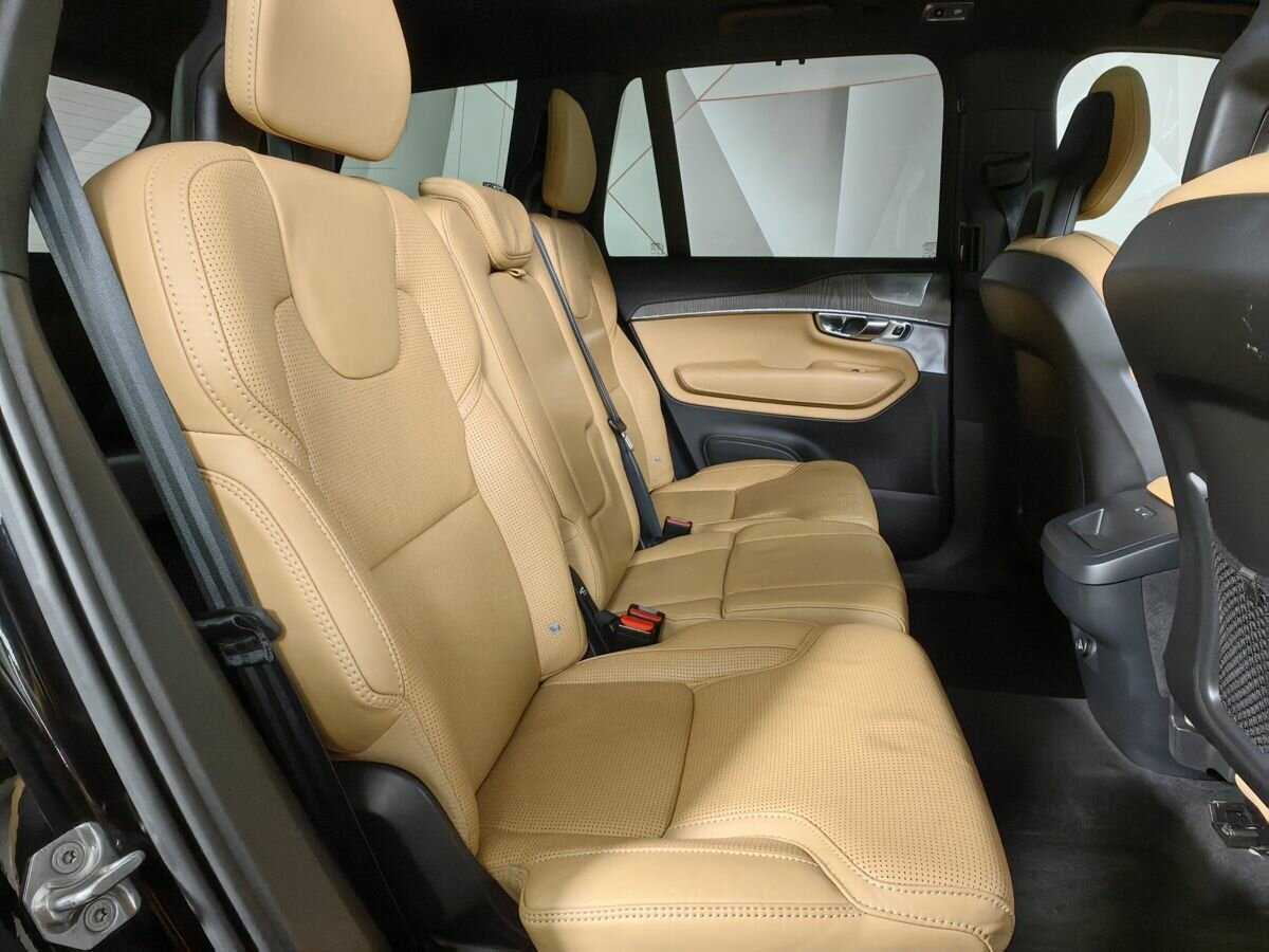 Купить Volvo XC90 с пробегом. Фото: #11