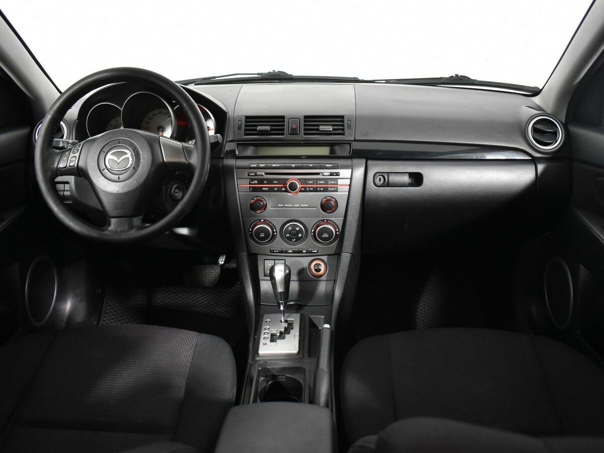 Купить Mazda 3 с пробегом. Фото: #10