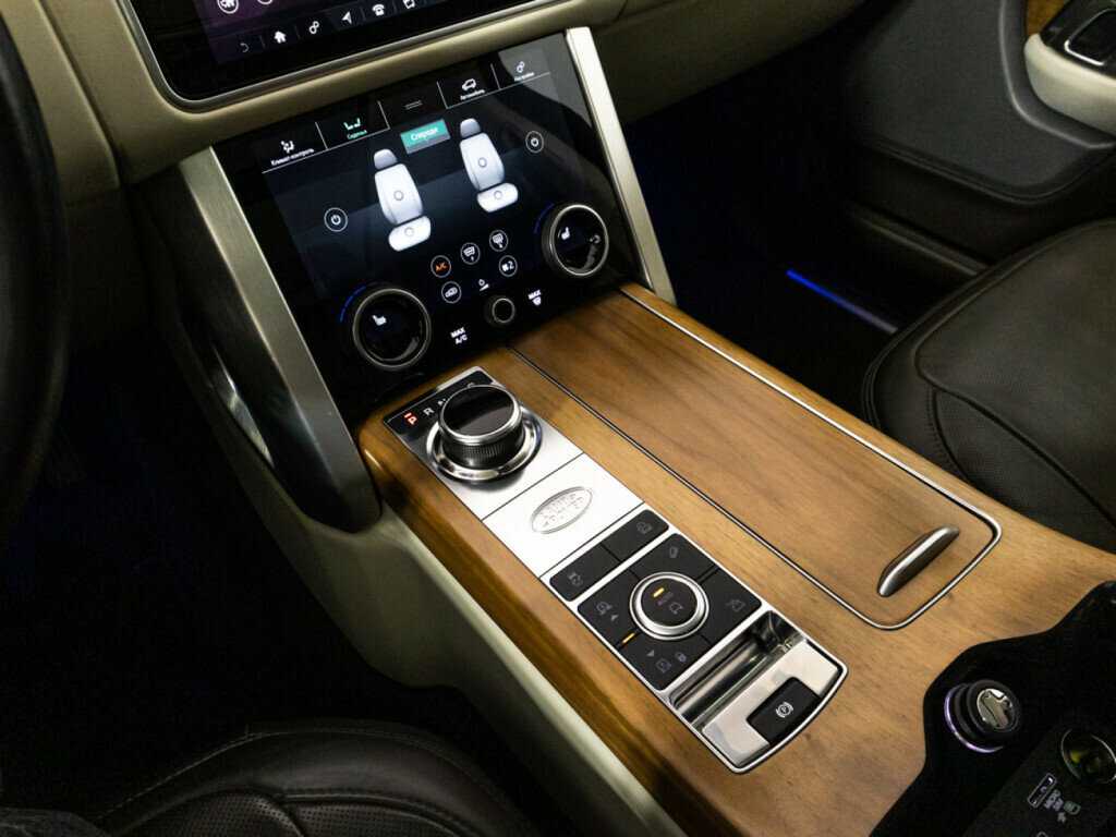 Купить Land Rover Range Rover с пробегом. Фото: #21