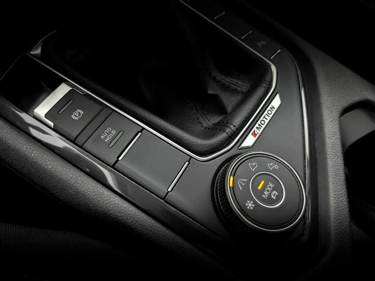 Купить Volkswagen Tiguan с пробегом. Фото: #20
