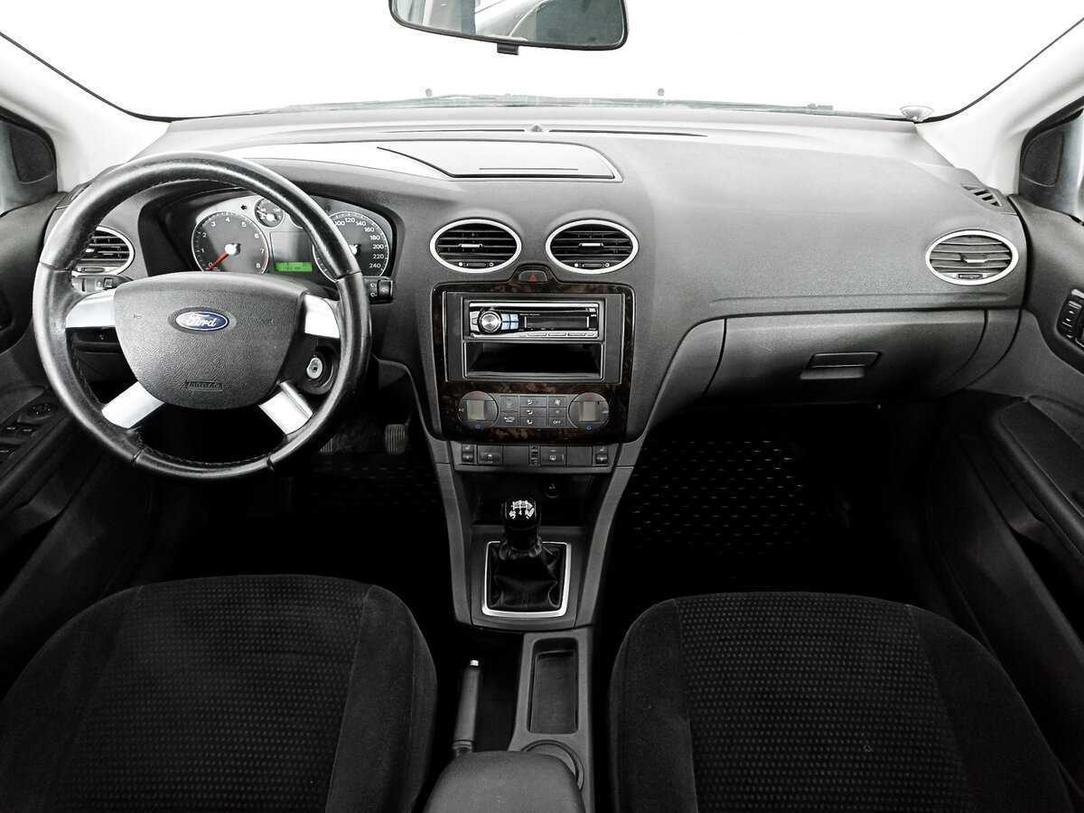 Купить Ford Focus с пробегом. Фото: #11