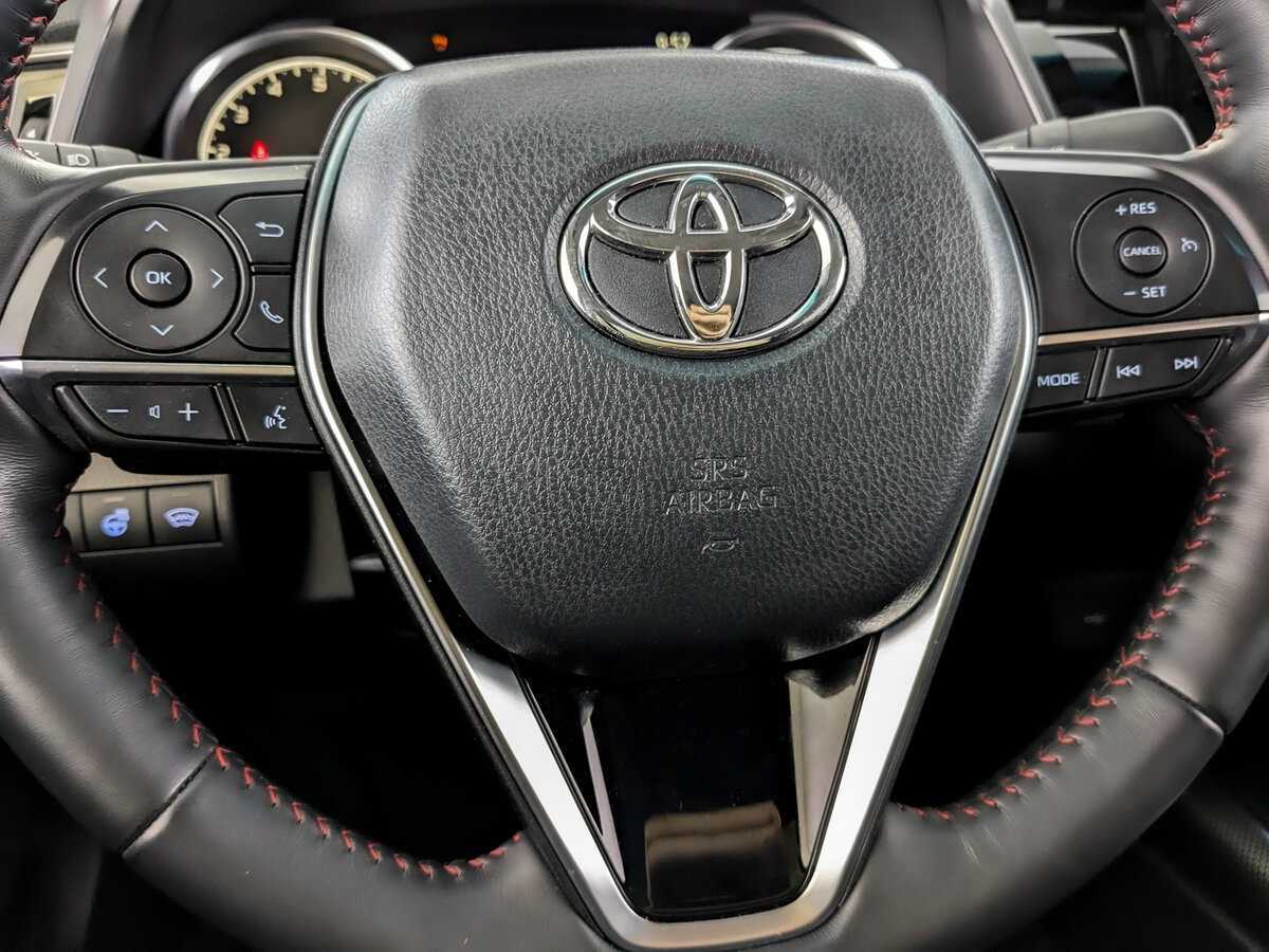 Купить Toyota Camry с пробегом. Фото: #23