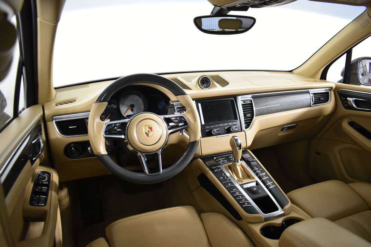 Купить Porsche Macan с пробегом. Фото: #21
