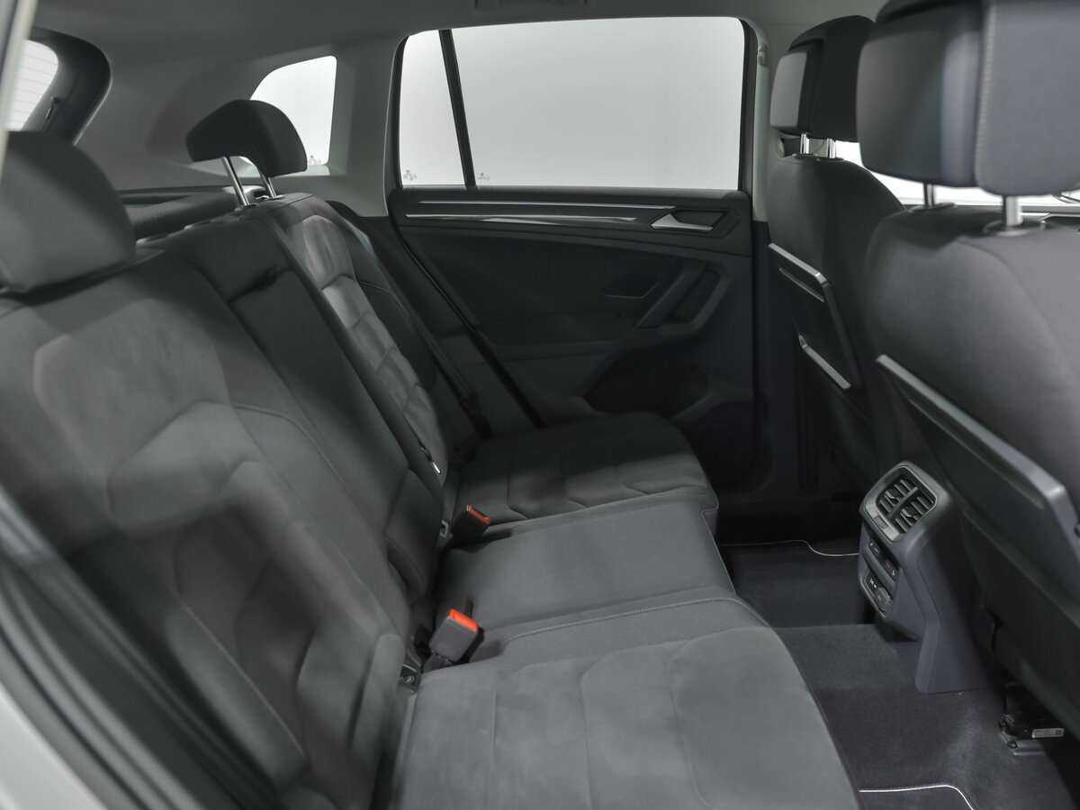Купить Volkswagen Tiguan с пробегом. Фото: #13
