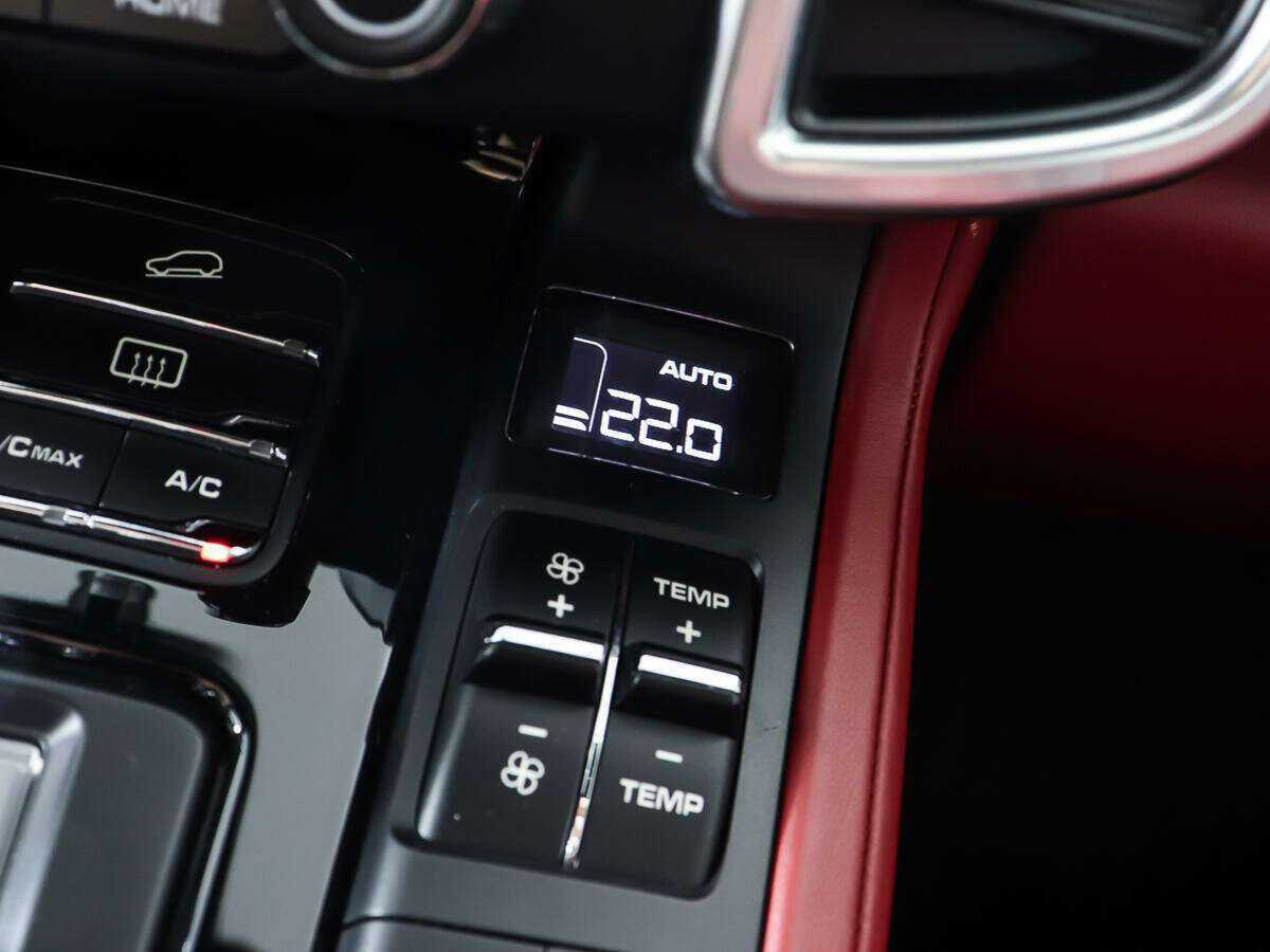 Купить Porsche Cayenne с пробегом. Фото: #19