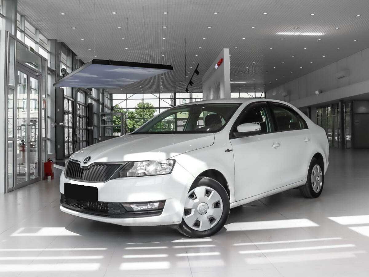 Купить Skoda Rapid с пробегом. Посмотреть фото