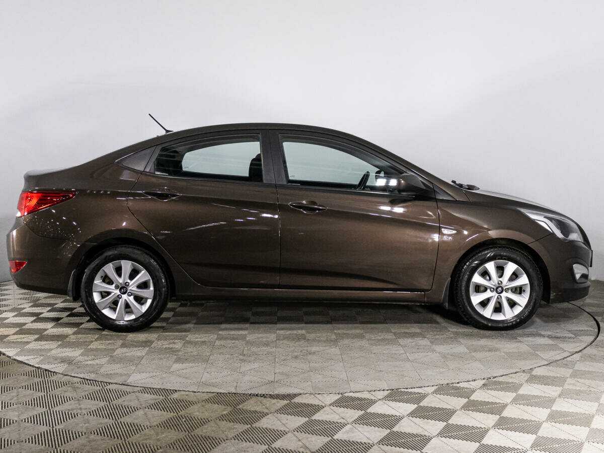 Купить Hyundai Solaris с пробегом. Фото: #3