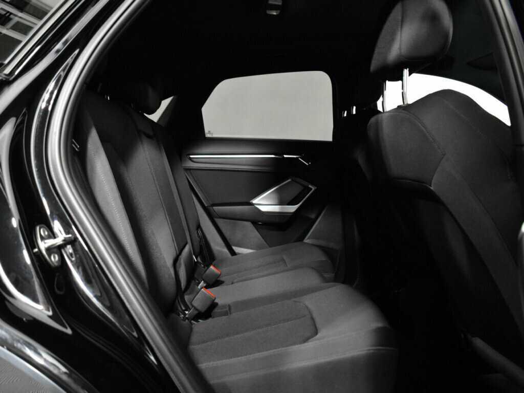 Купить Audi Q3 Sportback с пробегом. Фото: #9