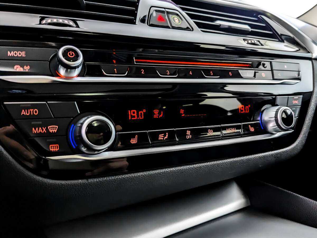 Купить BMW 5 серии с пробегом. Фото: #21