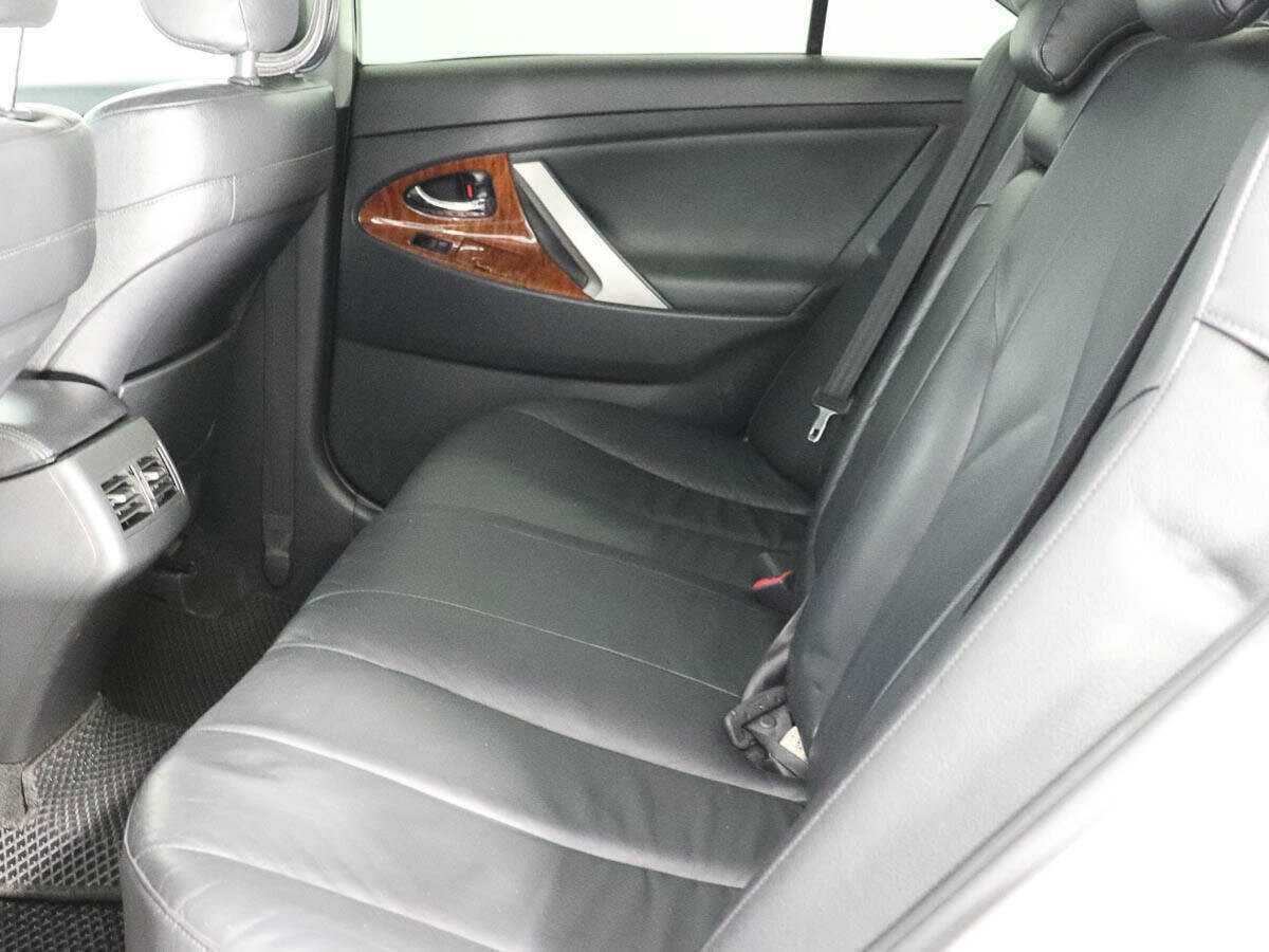 Купить Toyota Camry с пробегом. Фото: #12
