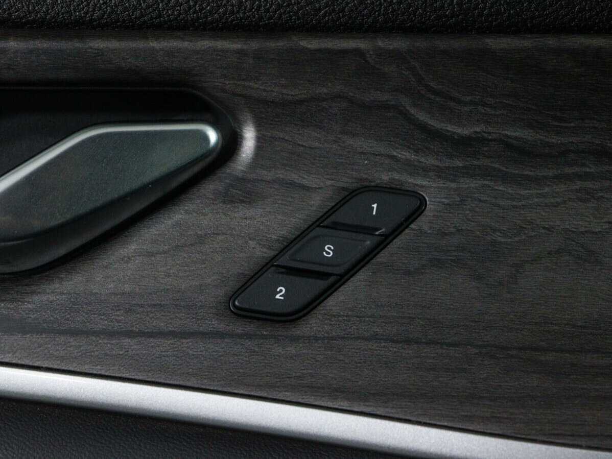 Купить Jeep Grand Cherokee с пробегом. Фото: #20