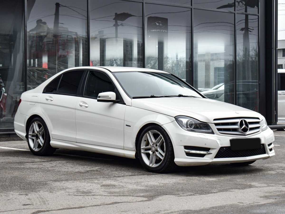 Купить Mercedes-Benz C-Класс с пробегом. Фото: #2