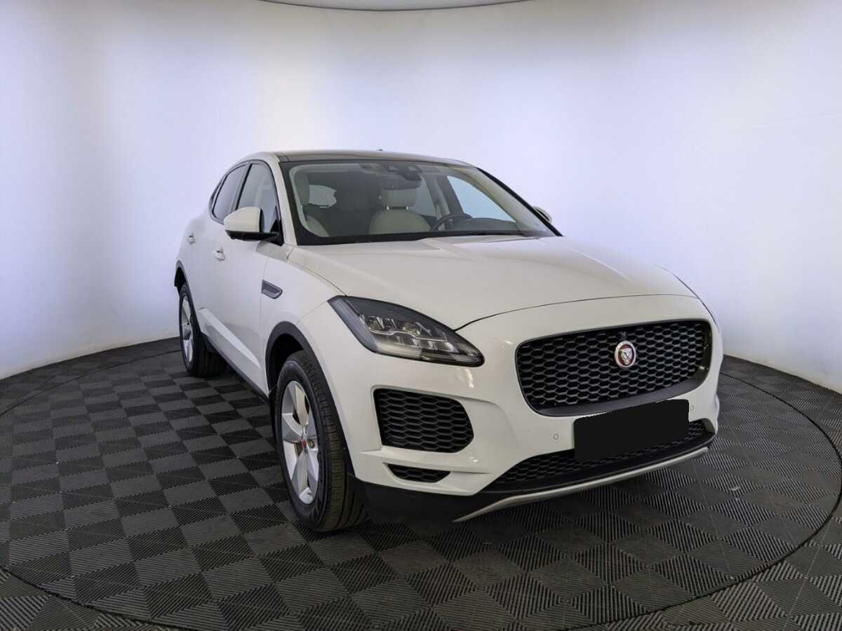 Купить Jaguar E-Pace с пробегом. Фото: #2