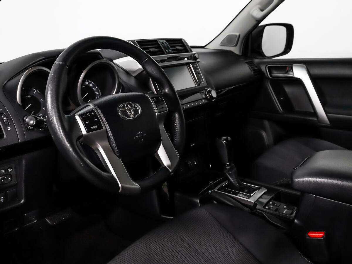Купить Toyota Land Cruiser Prado с пробегом. Фото: #6