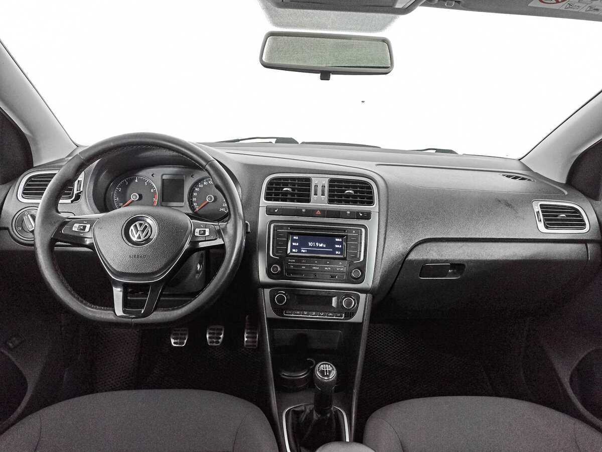 Купить Volkswagen Polo с пробегом. Фото: #11