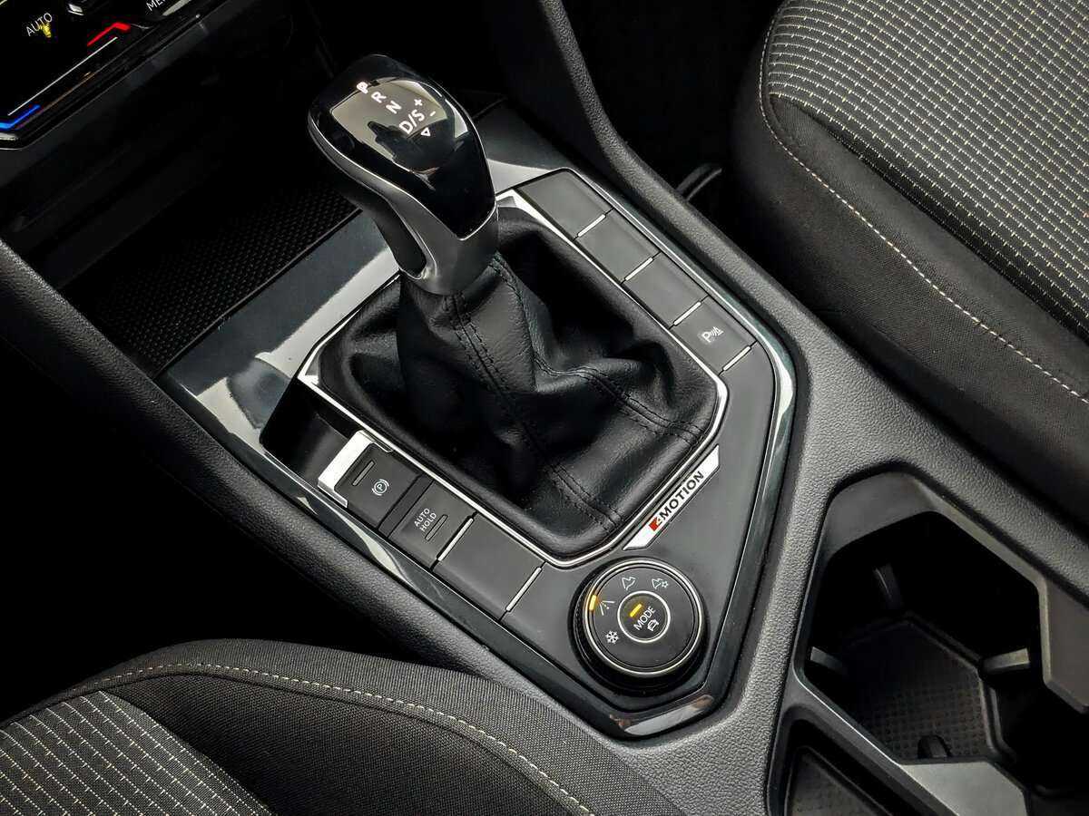 Купить Volkswagen Tiguan с пробегом. Фото: #20
