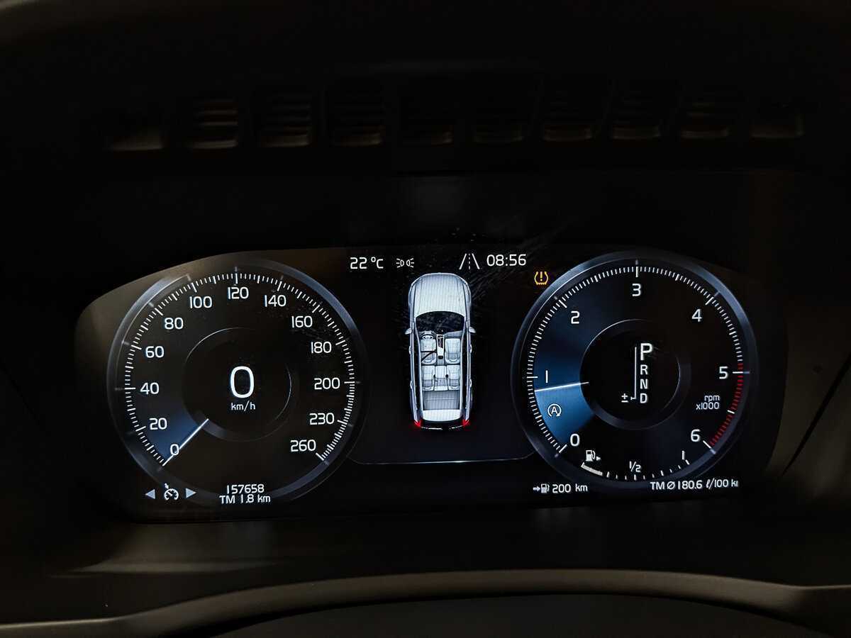 Купить Volvo XC90 с пробегом. Фото: #15