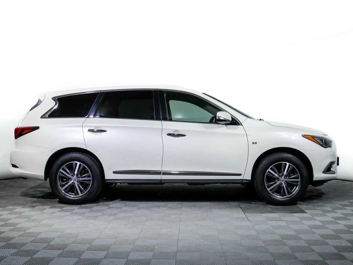 Купить Infiniti QX60 с пробегом. Фото: #3