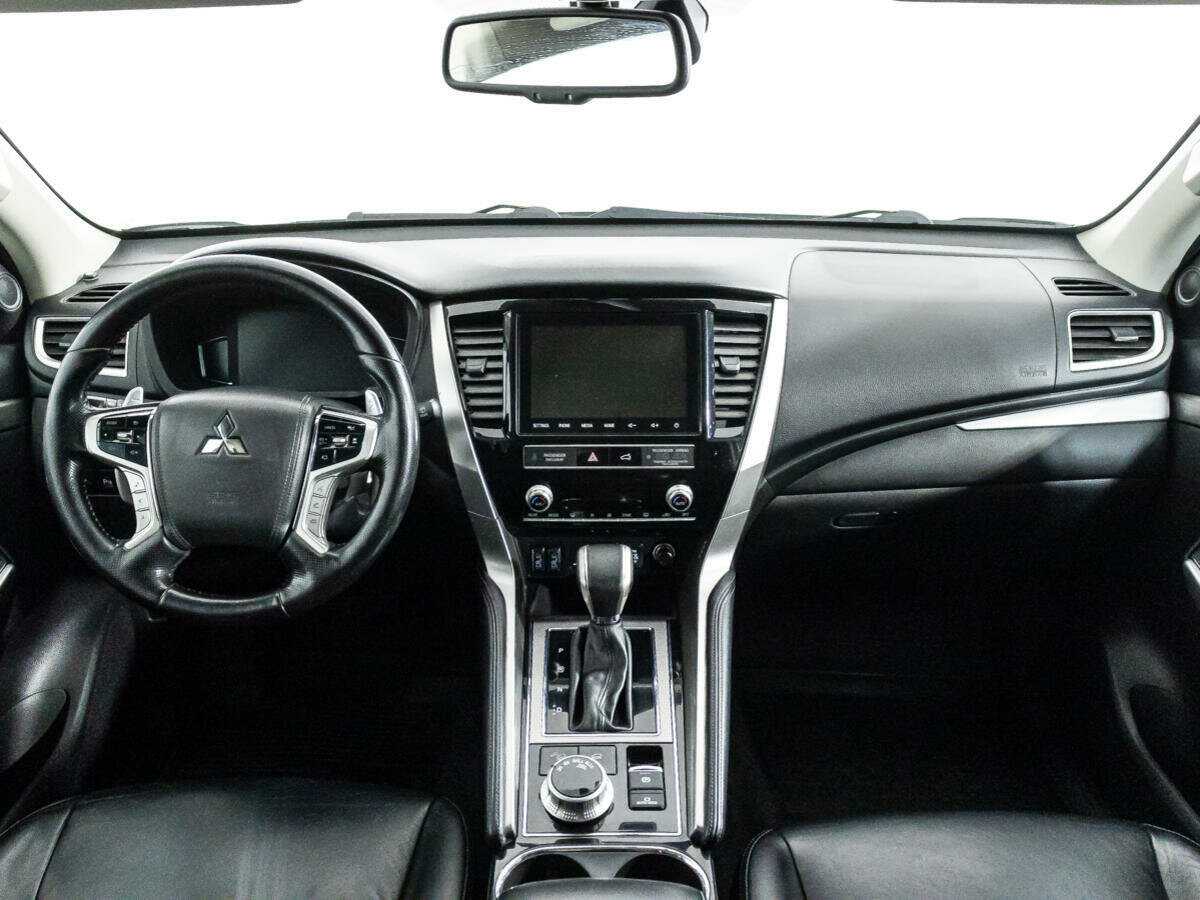 Купить Mitsubishi Pajero Sport с пробегом. Фото: #10