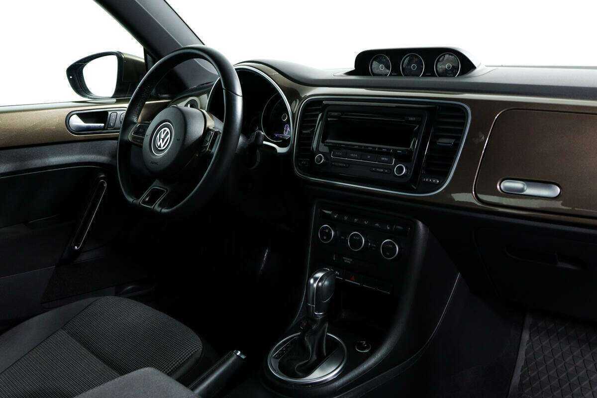Купить Volkswagen Beetle с пробегом. Фото: #8