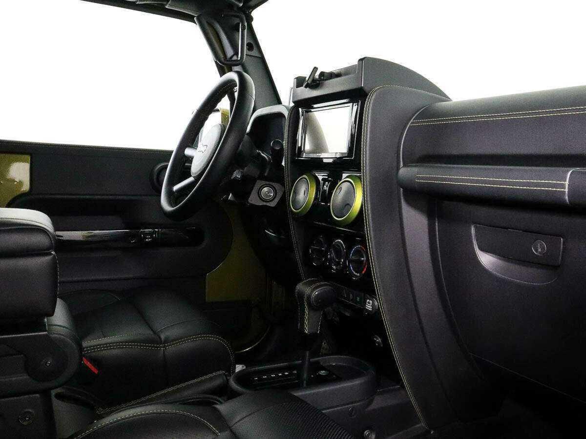 Купить Jeep Wrangler с пробегом. Фото: #12