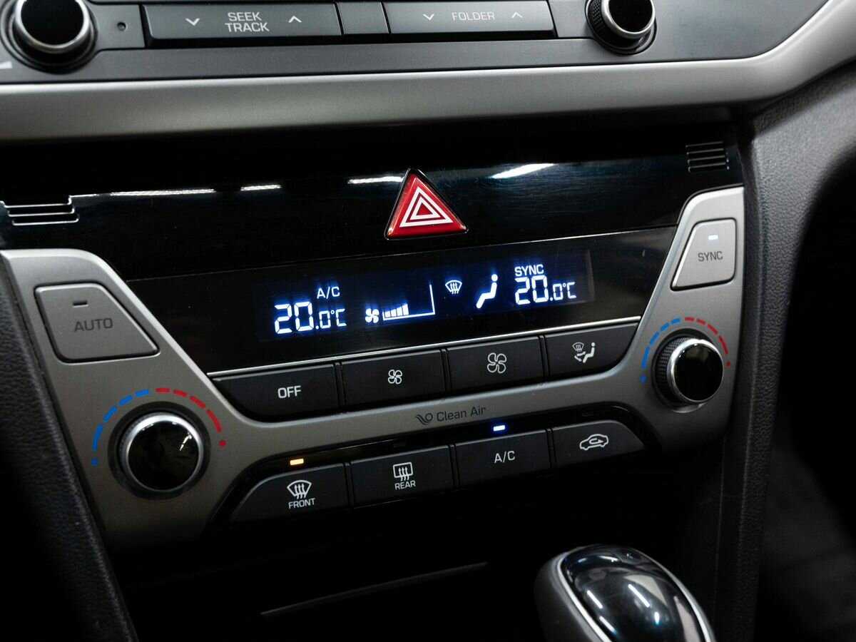 Купить Hyundai Elantra с пробегом. Фото: #12