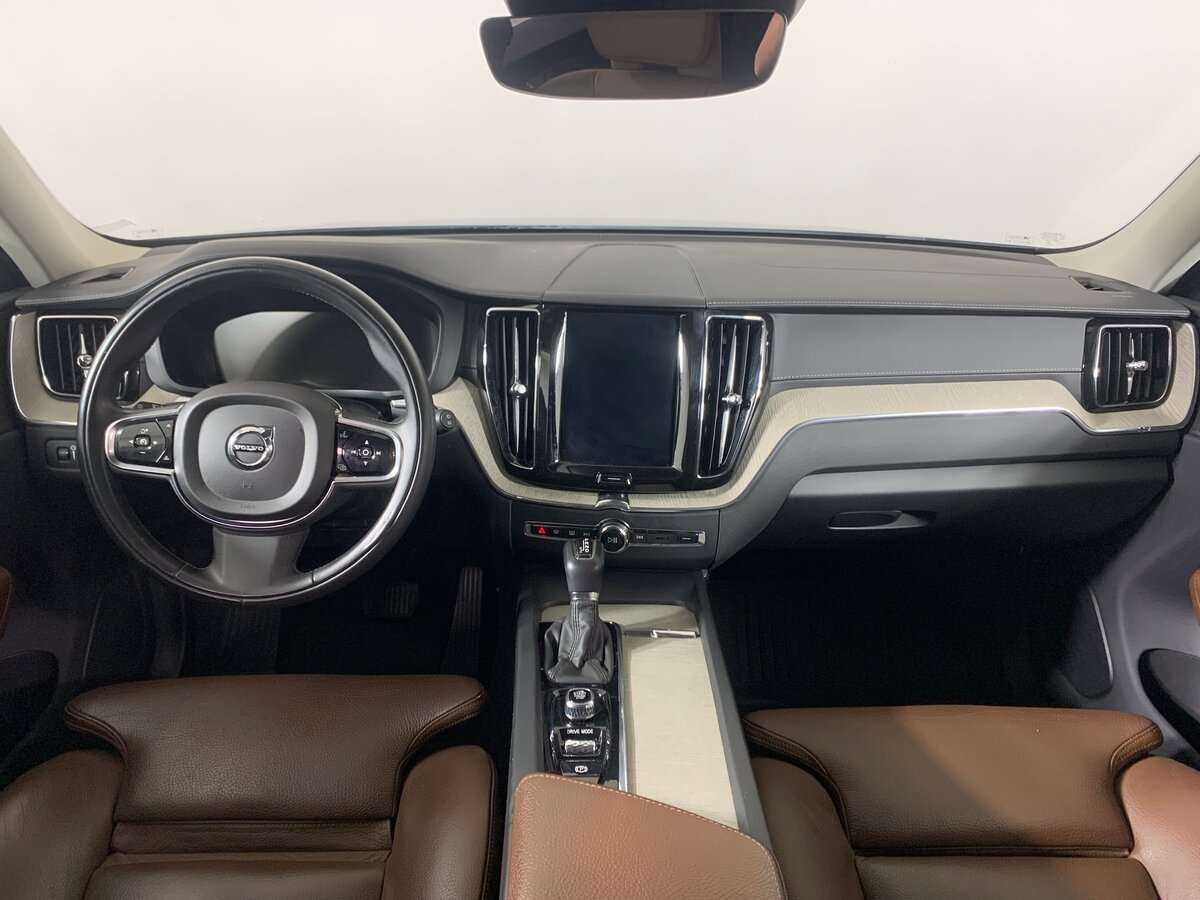 Купить Volvo XC60 с пробегом. Фото: #9