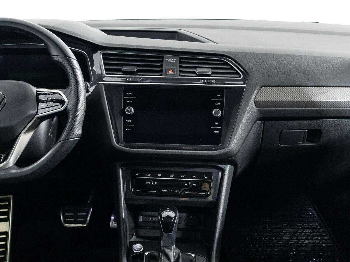 Купить Volkswagen Tiguan с пробегом. Фото: #13