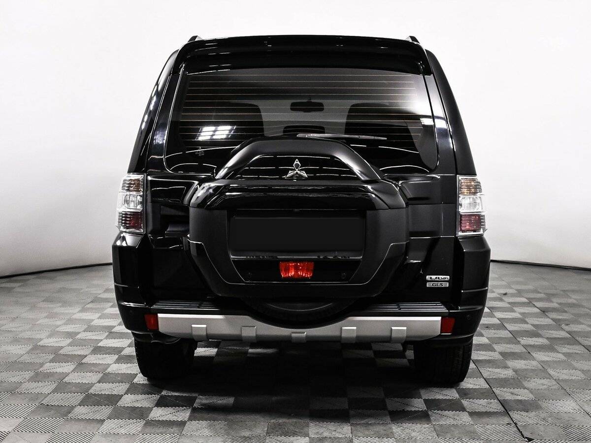 Купить Mitsubishi Pajero с пробегом. Фото: #5