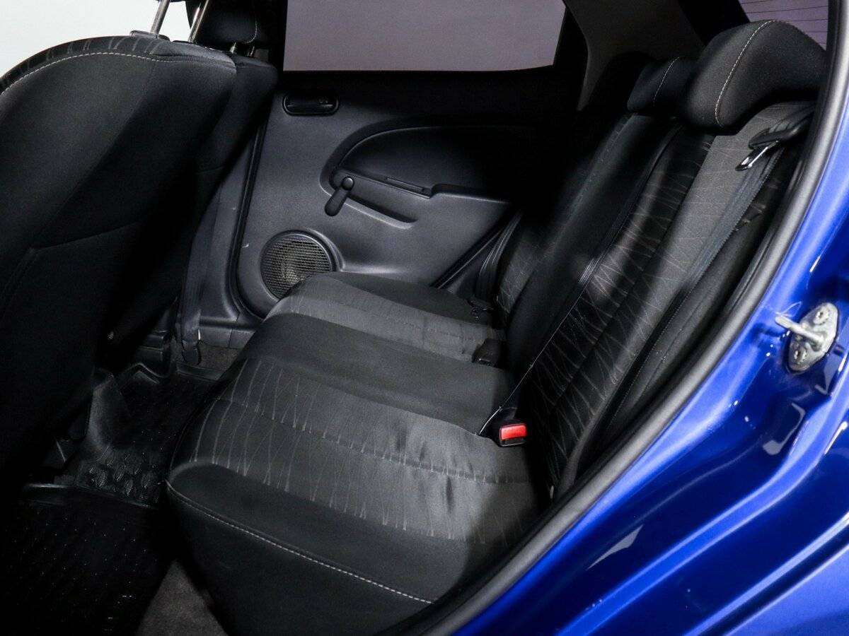 Купить Mazda 2 с пробегом. Фото: #9