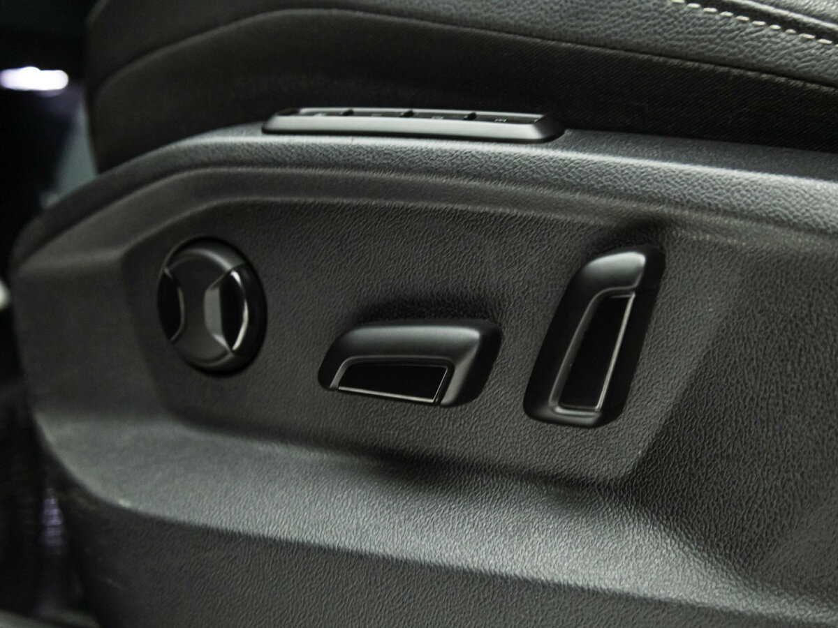 Купить Volkswagen Tiguan с пробегом. Фото: #13