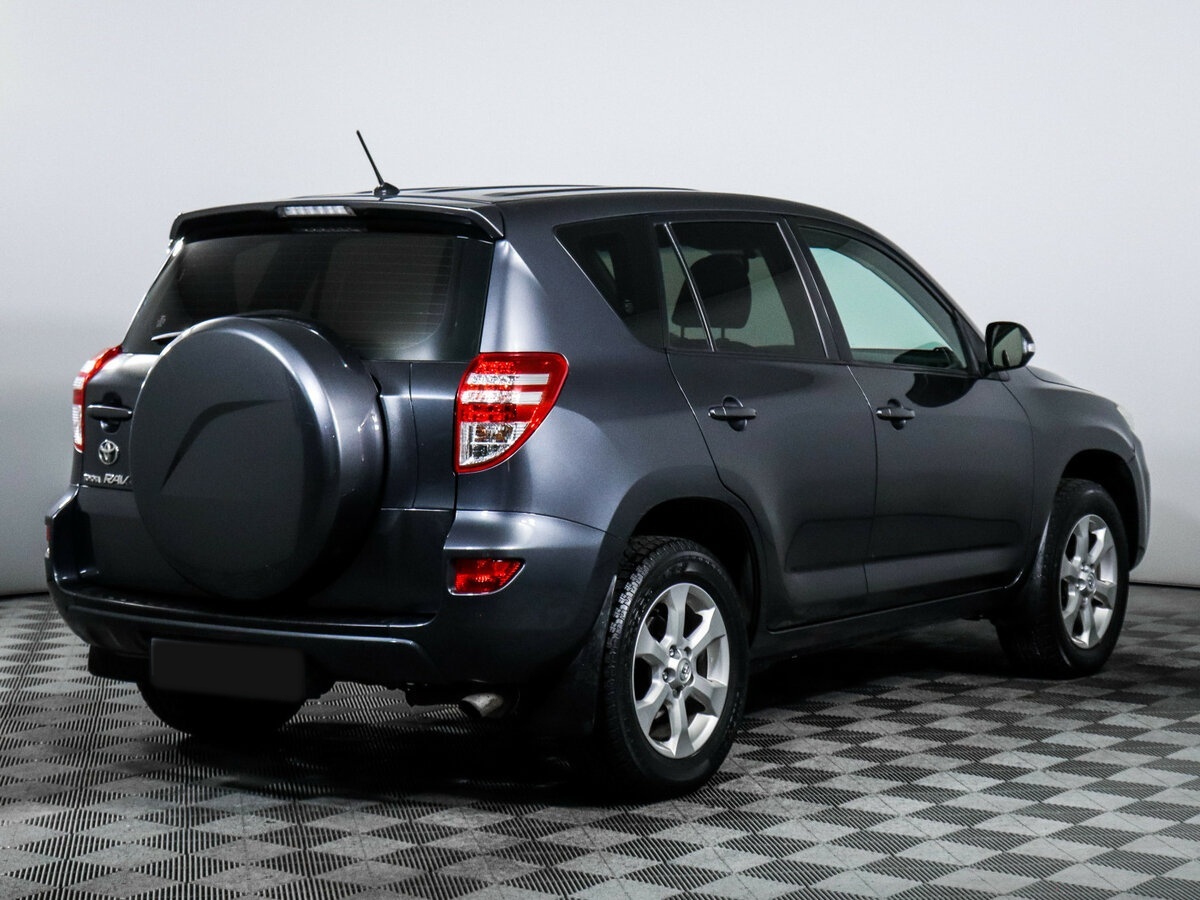 Купить Toyota RAV4 с пробегом. Фото: #3