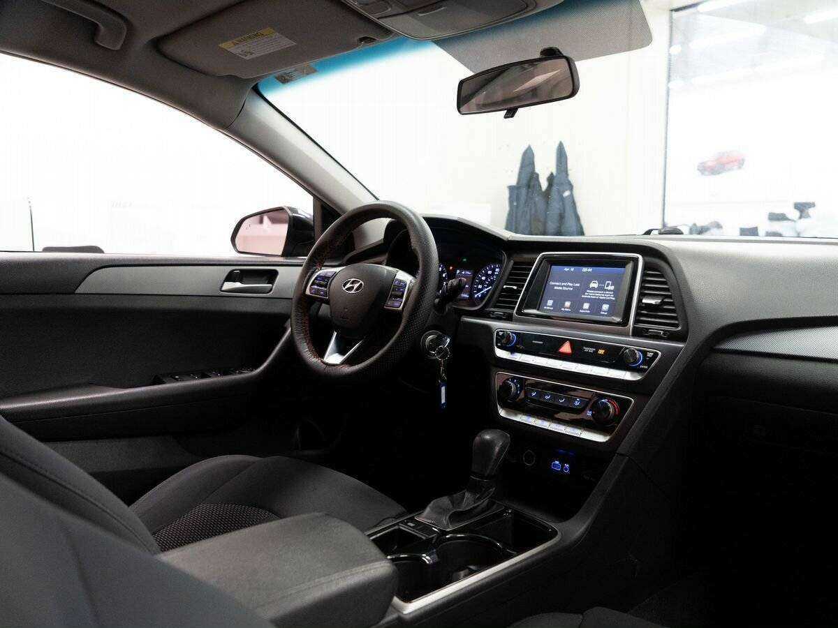 Купить Hyundai Sonata с пробегом. Фото: #15