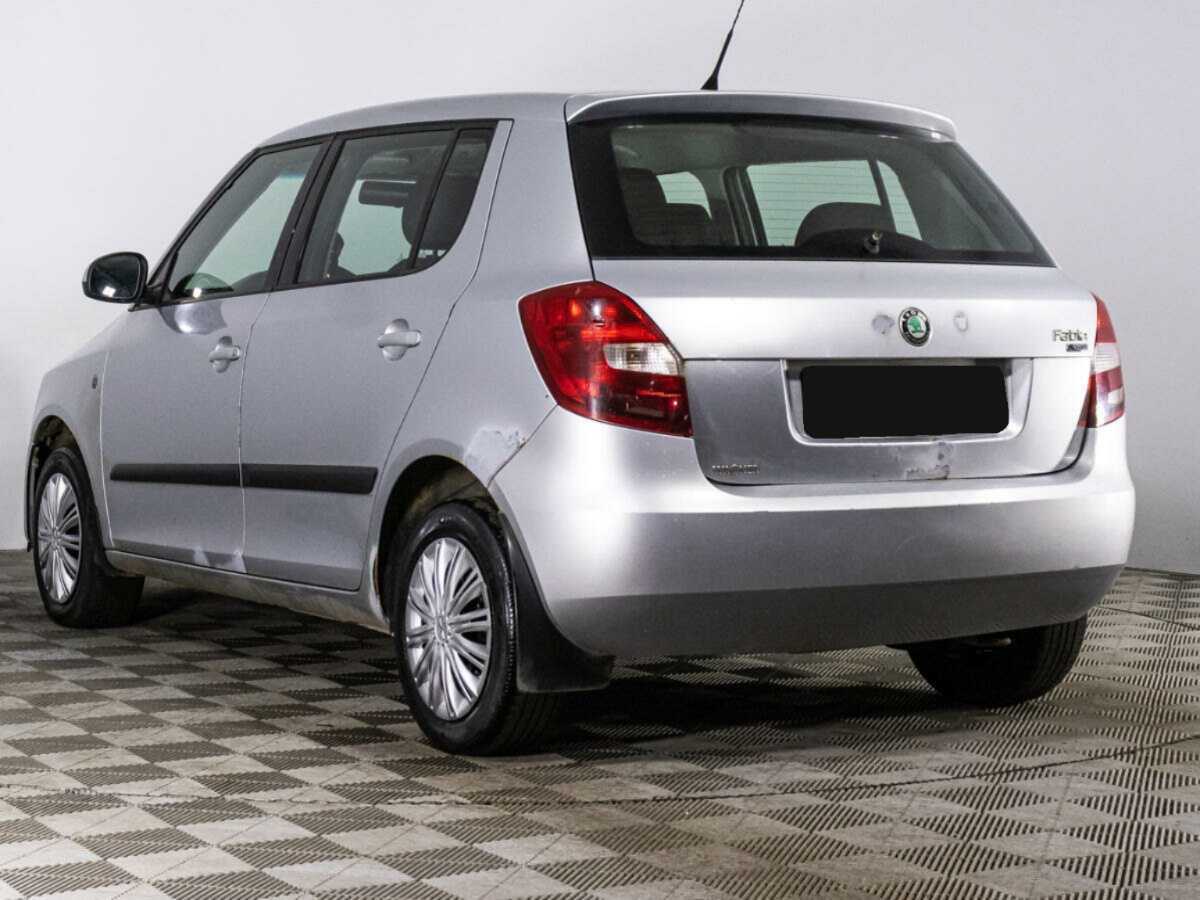 Купить Skoda Fabia с пробегом. Фото: #6