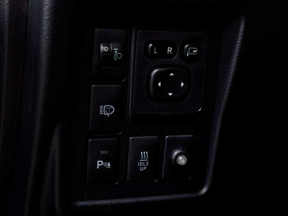 Купить Toyota Land Cruiser Prado с пробегом. Фото: #18
