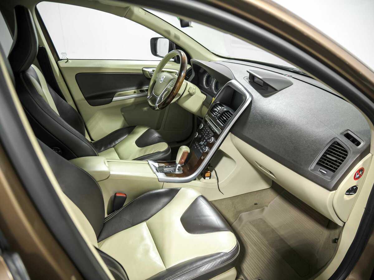 Купить Volvo XC60 с пробегом. Фото: #14