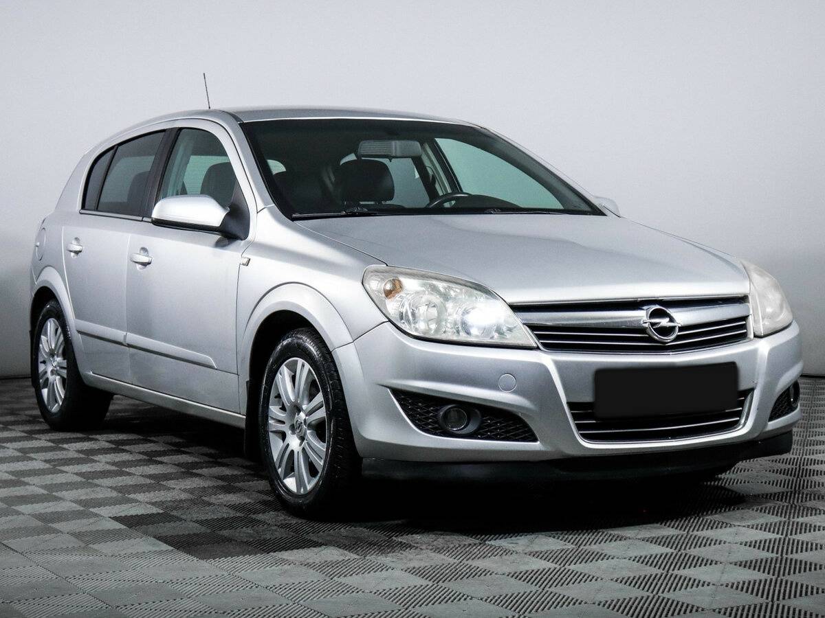 Купить Opel Astra с пробегом. Фото: #2