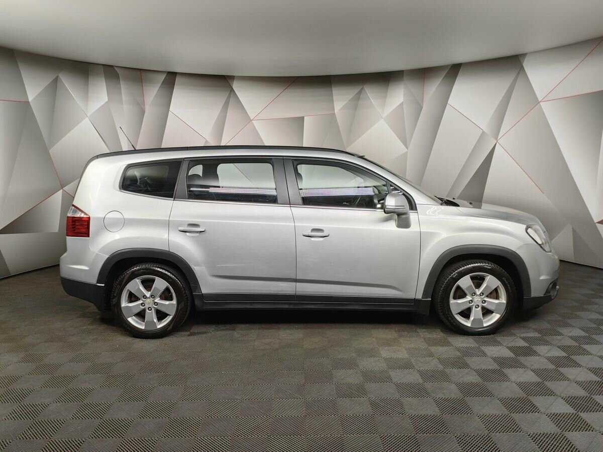 Купить Chevrolet Orlando с пробегом. Фото: #5