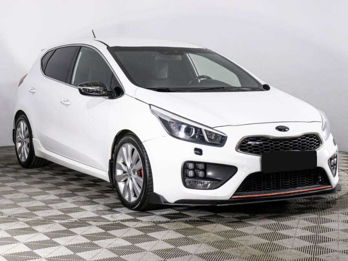Купить Kia Ceed GT с пробегом. Фото: #2