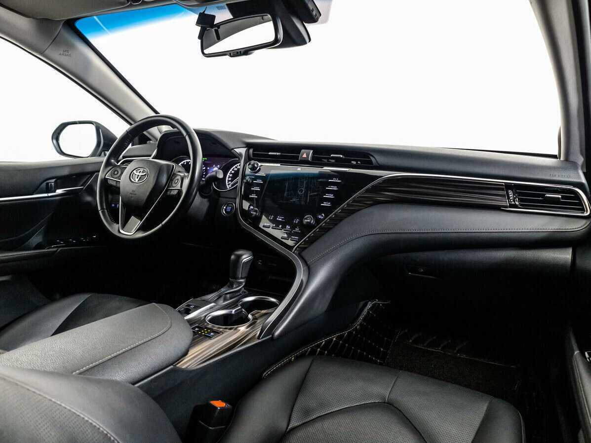 Купить Toyota Camry с пробегом. Фото: #6