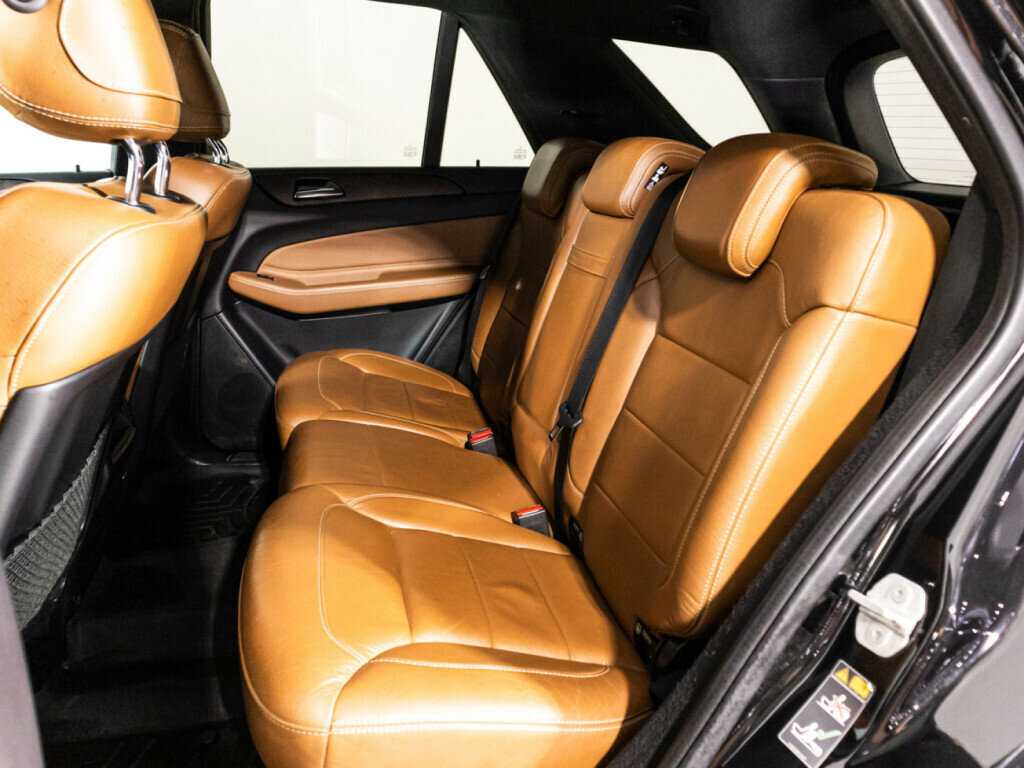 Купить Mercedes-Benz GLE с пробегом. Фото: #9