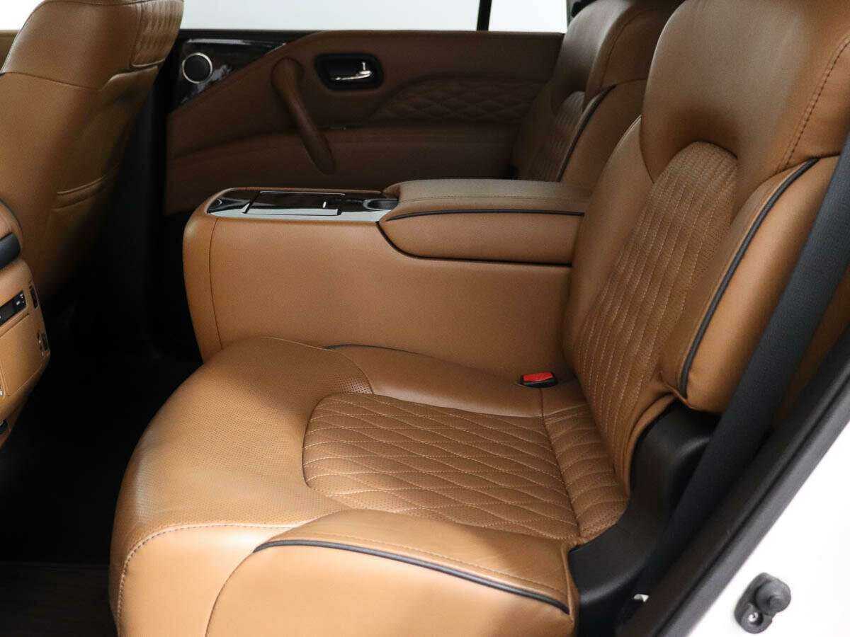 Купить Infiniti QX80 с пробегом. Фото: #7