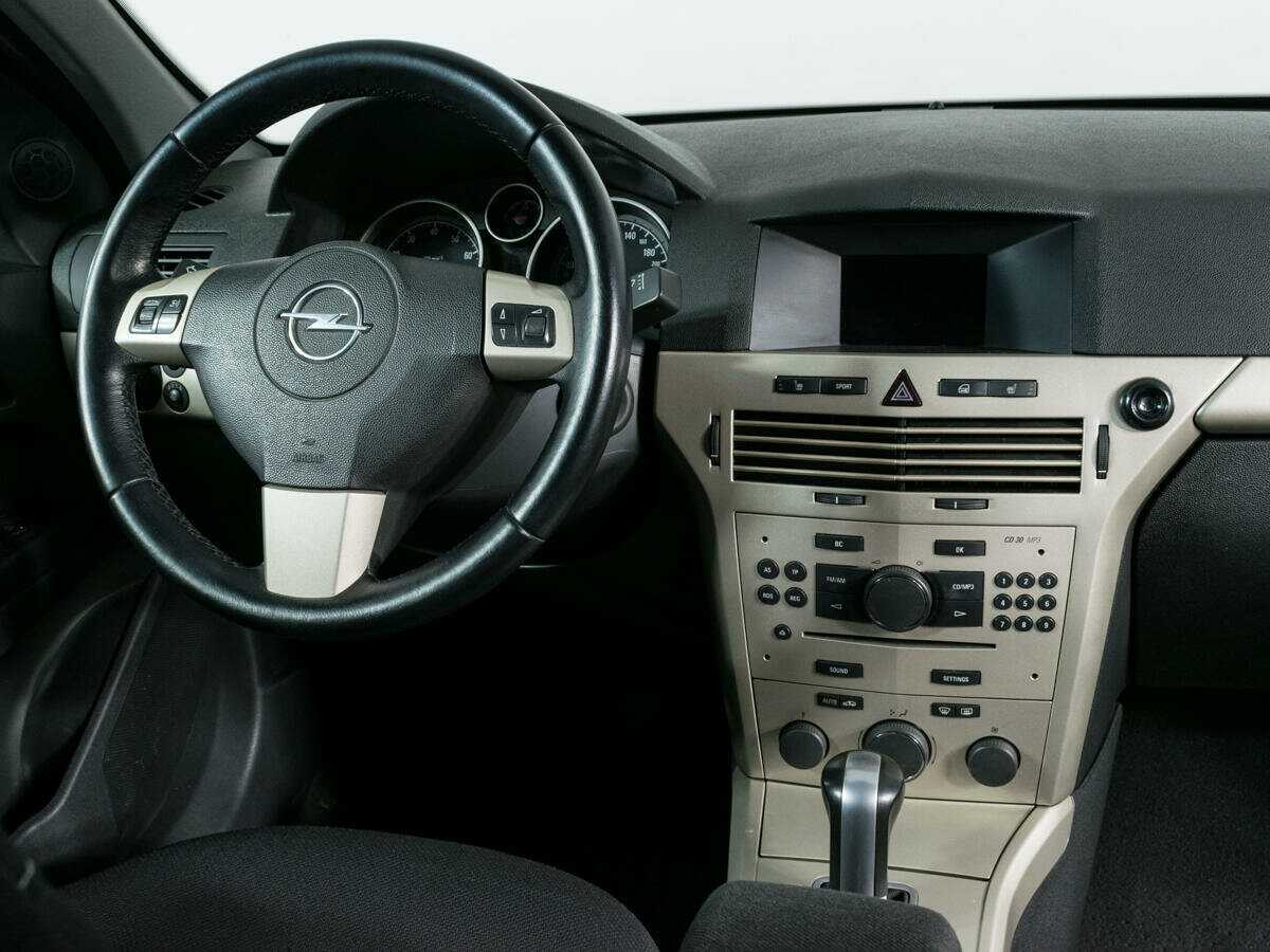 Купить Opel Astra с пробегом. Фото: #11