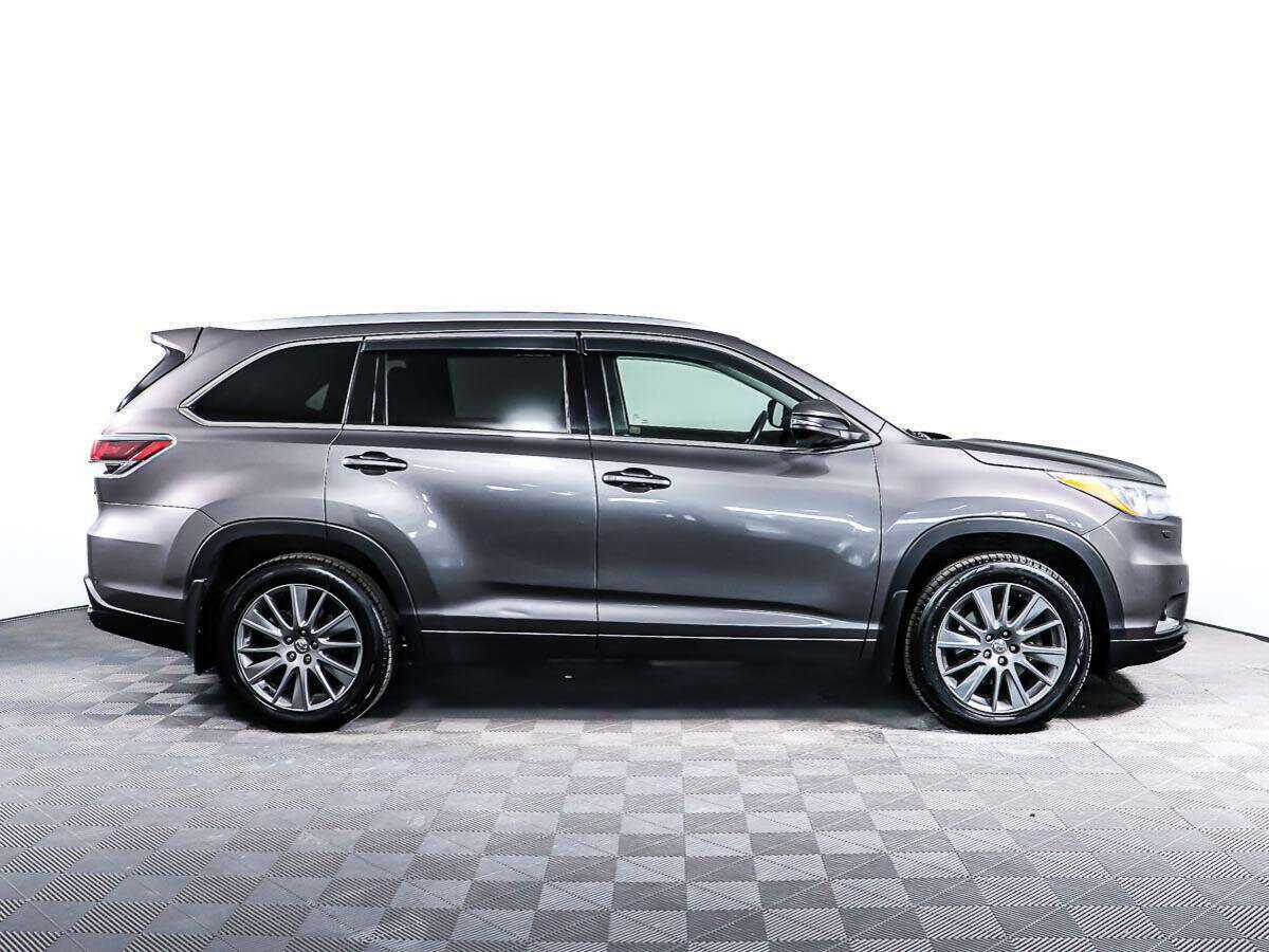 Купить Toyota Highlander с пробегом. Фото: #3
