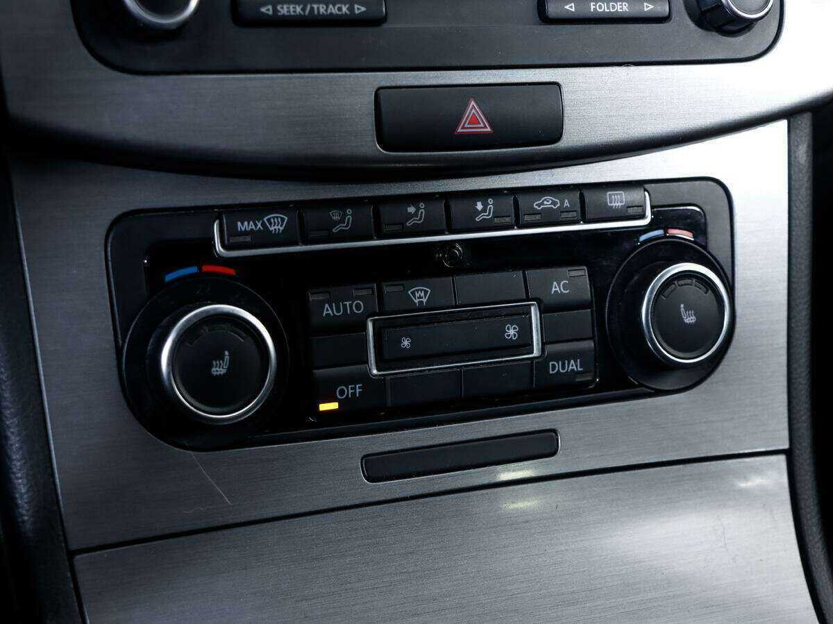 Купить Volkswagen Passat с пробегом. Фото: #15