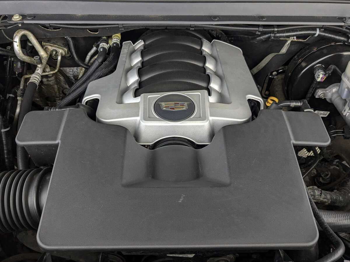 Купить Cadillac Escalade с пробегом. Фото: #8