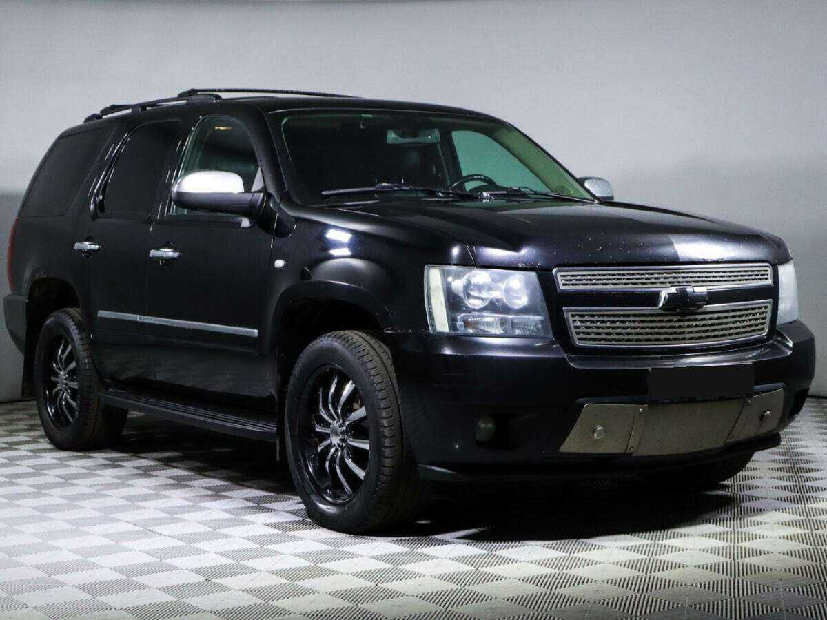 Купить Chevrolet Tahoe с пробегом. Фото: #2