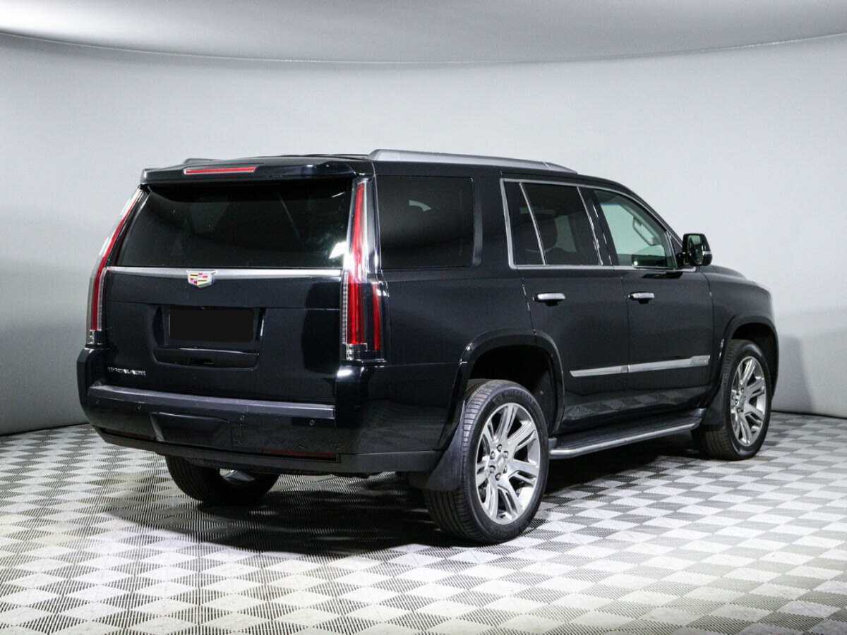 Купить Cadillac Escalade с пробегом. Фото: #4