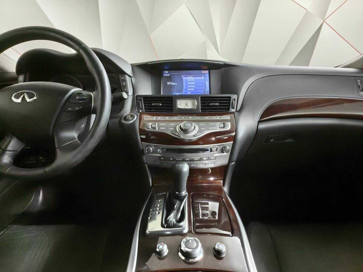 Купить Infiniti Q70 с пробегом. Фото: #10
